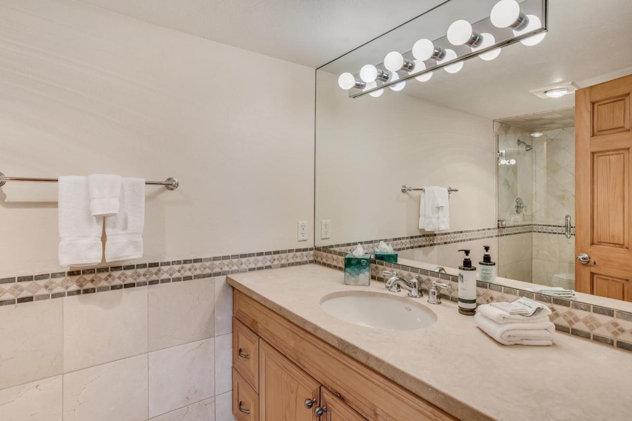 Interlude Condominiums 3-Bedroom Unit 307 Snowmass Village Bagian luar foto